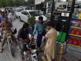 Amidst Crisis, Pakistan Announces Another Rise in Petrol and Diesel Costs Pakistan fuel price hike