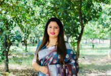 “Dr. Taara Malhotra: The Tarot Queen and Guardian of Ancient Wisdom”