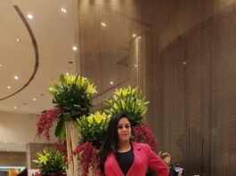 VAISHALI SHAH has been at the forefront of India’s saree blouse fashion movement with her eponymous label ” JUST BLOUSES “