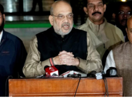 Maharashtra Restructures Committee to Resolve Border Conflict with Karnataka